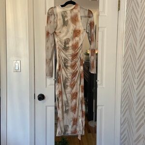 Patterned Long Sleeve Dress